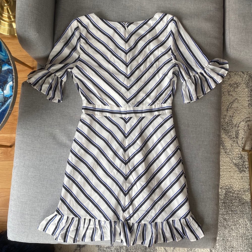 BB Dakota Ruffle Dress - Picture 4 of 4